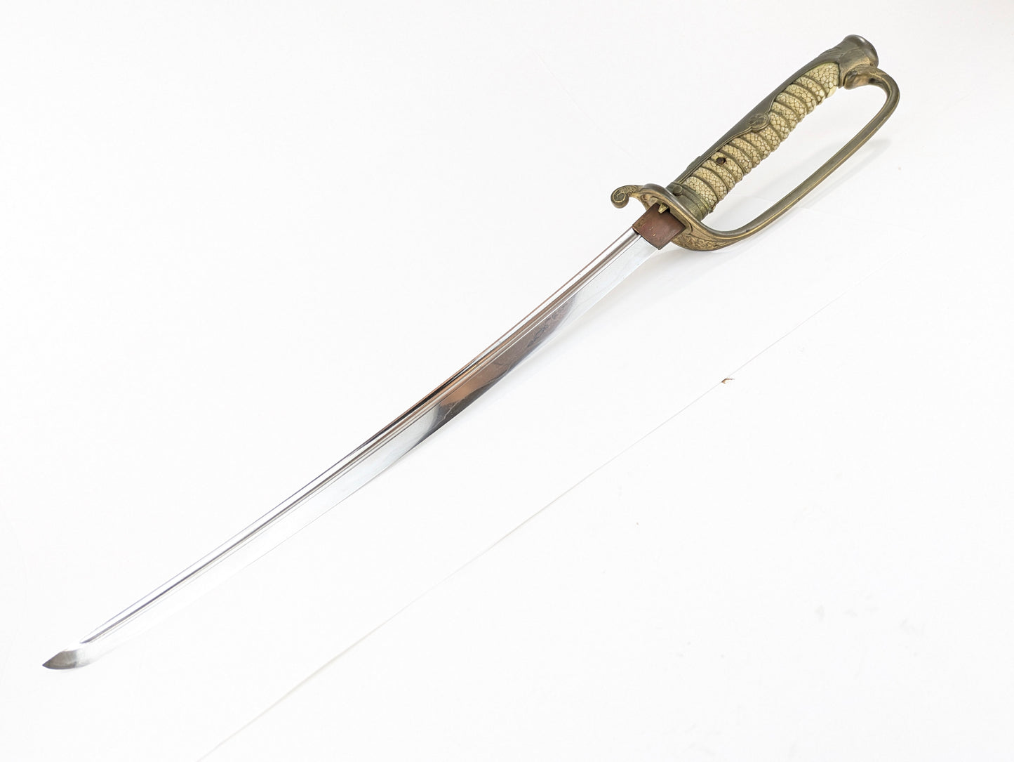 Japanese Type 19 Cavalry Officer’s Saber (Kyū-guntō) Ray Skin Hilt Meiji c1886 Sword LS109