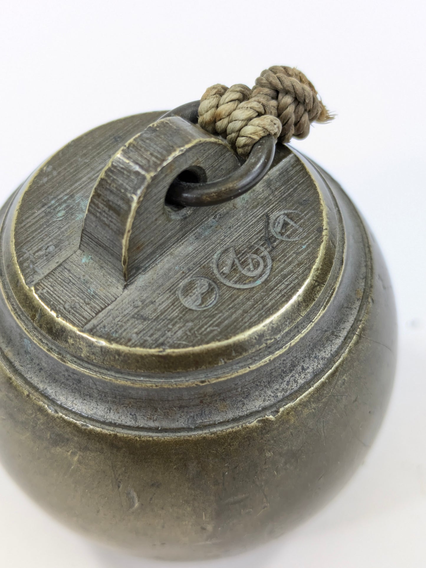 Antique Japanese Meiji Era (1868-1912) Bronze Hakari Tenbin Balance 10.6oz 2"
