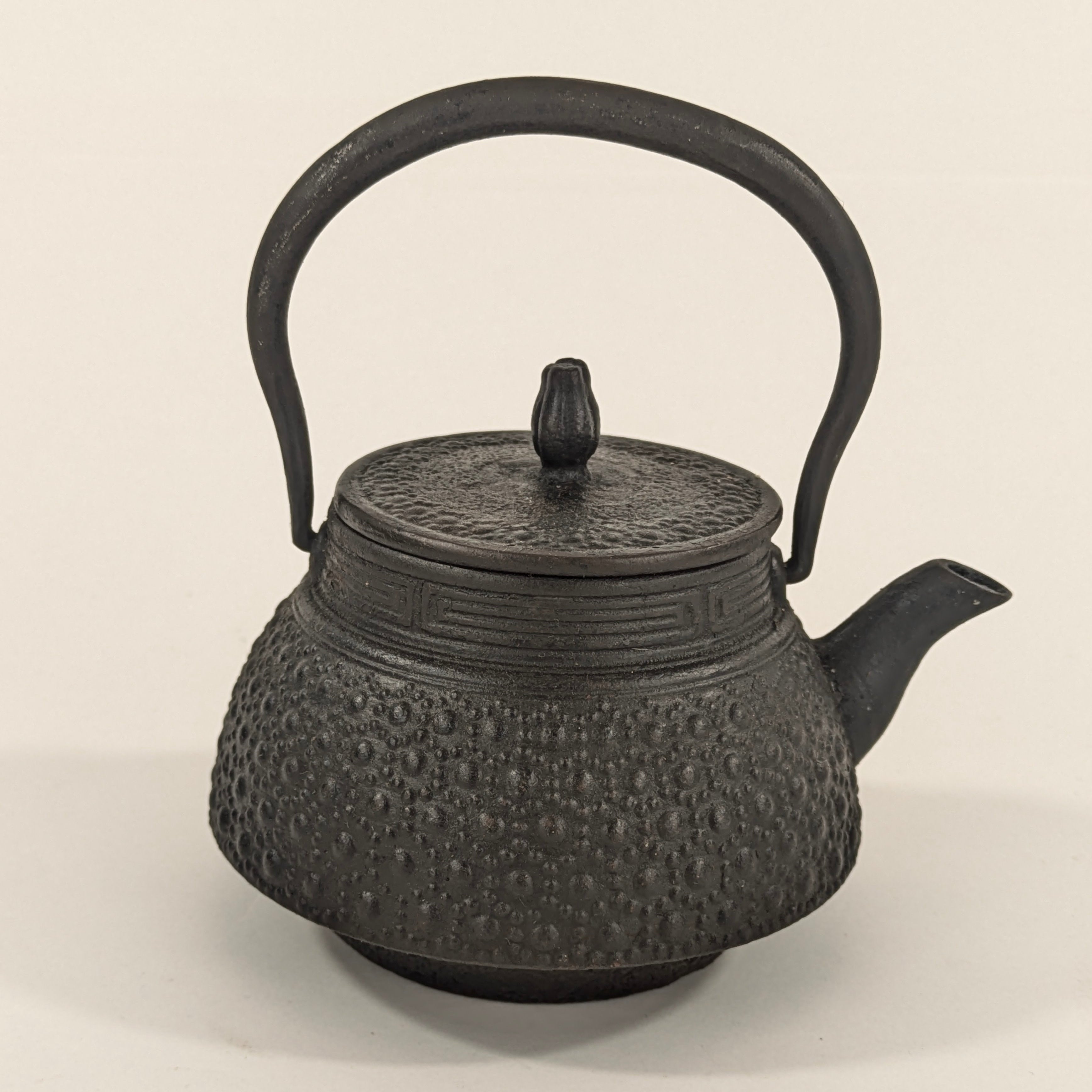 Tetsubin & Kettles – Shogun's Gallery