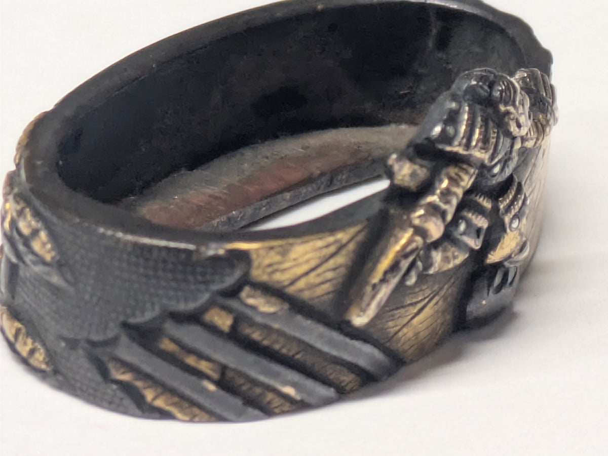 Antique Japanese Edo-Period Sword Katana Fuchi Samurai in Gold on Shakudō,