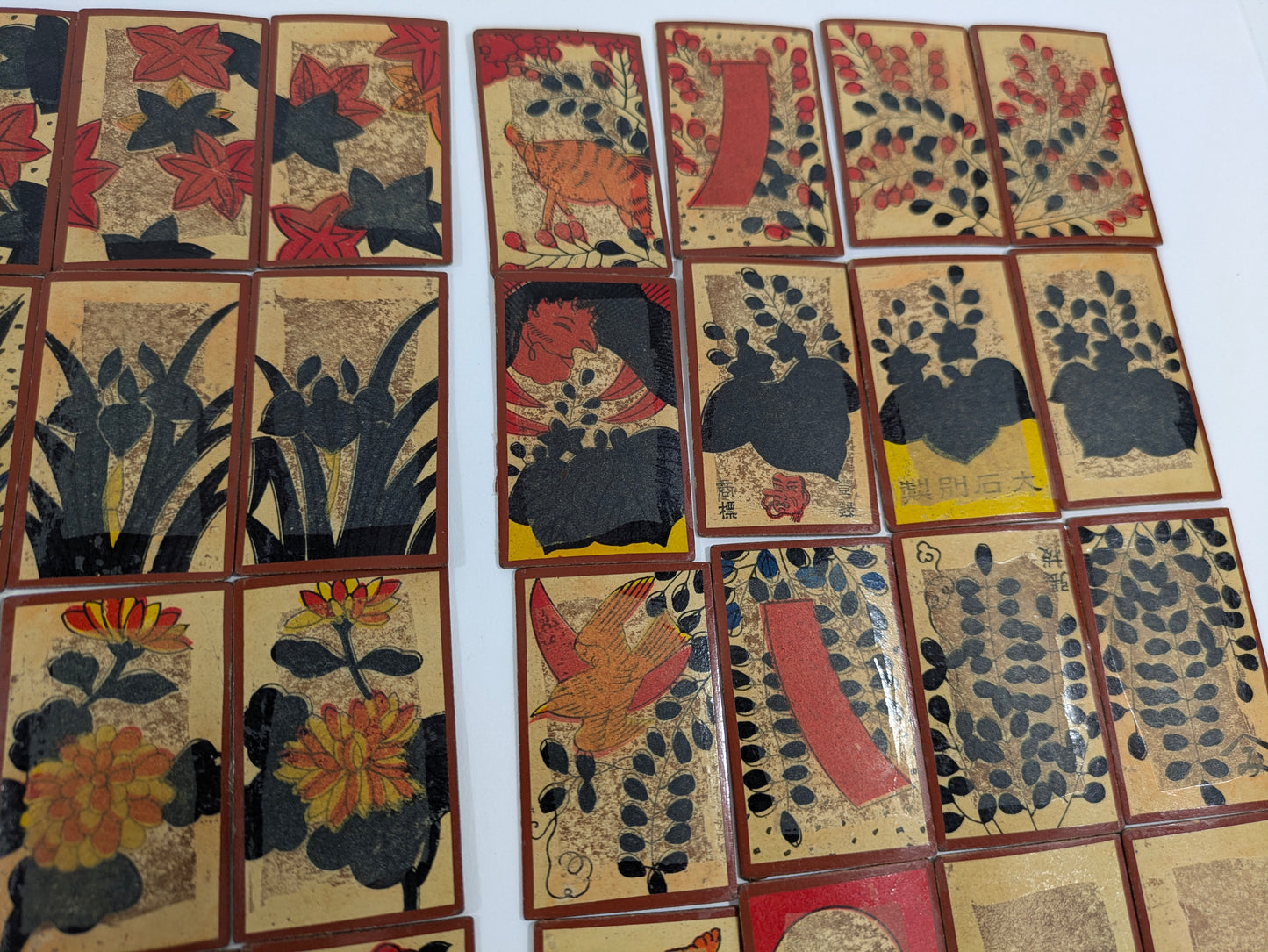 Vintage Compleate Set of Hanafude Cards w/ Kiri Wood Box