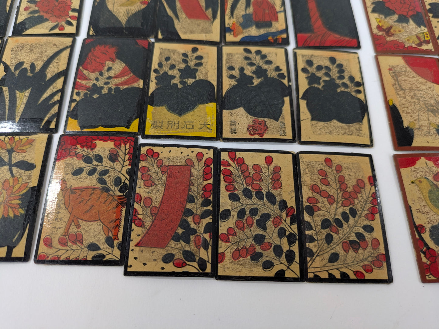 Vintage Compleate Set of Hanafude Cards w/ Kiri Wood Box