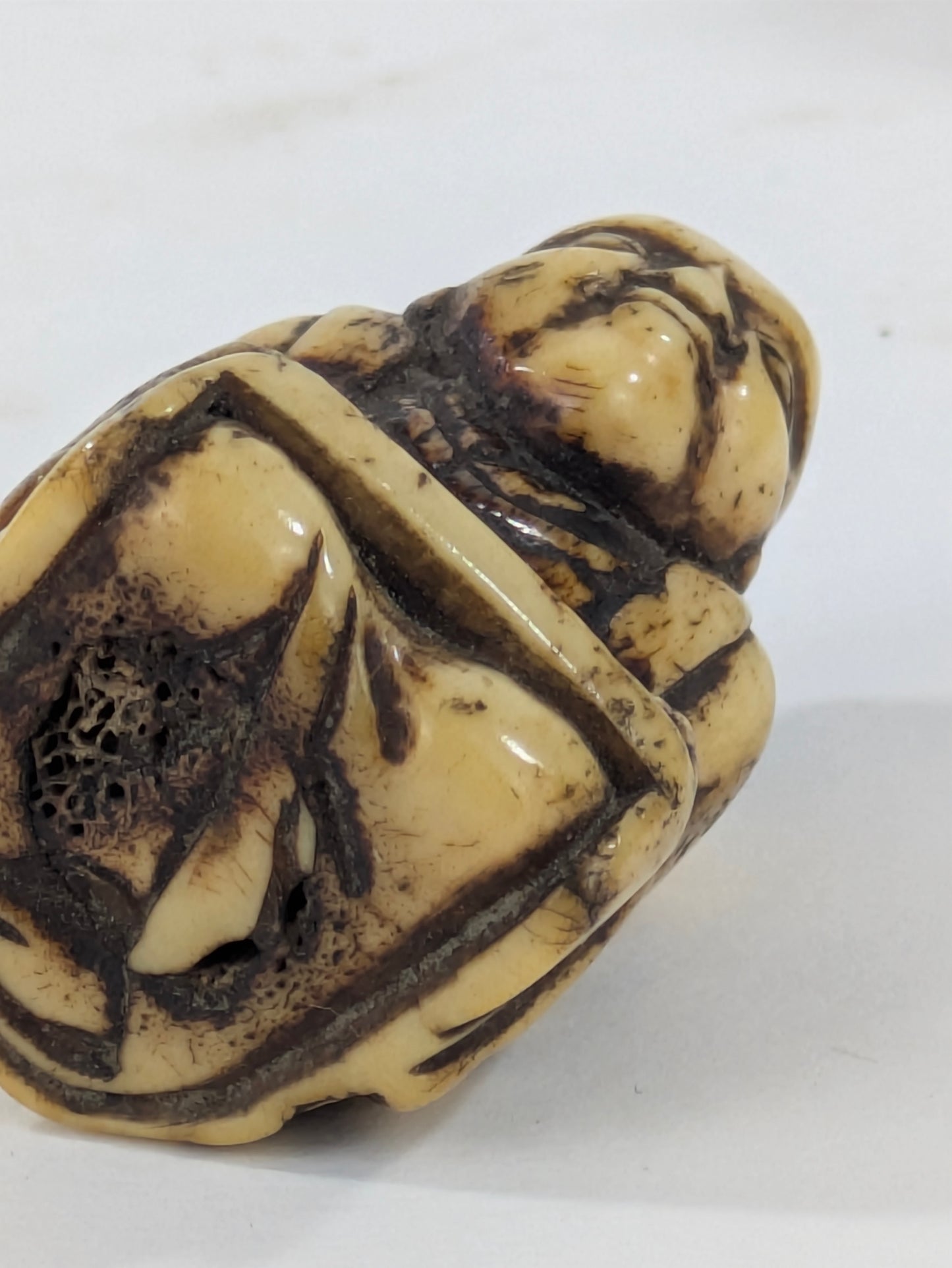 Antique Japanese Edo Period Man Sitting At Writing Desk Netsuke in Antler 1.5"