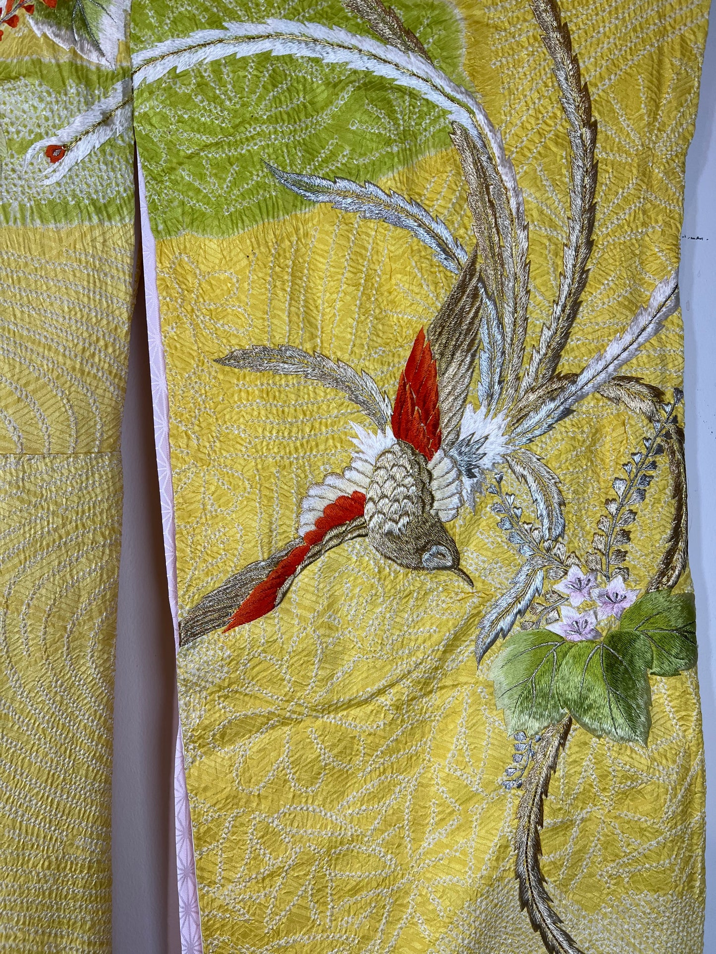 Vintage Japanese Silk Kimono in Shibori Tie-dye Style Soft Yellow w/ Embroidery 60"L
