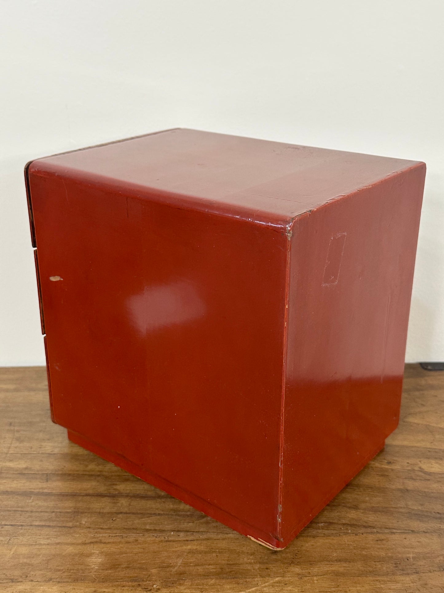 Vintage Japanese Red Lacquer Kodansu Personal Box Crane Motif c1930's 7"W