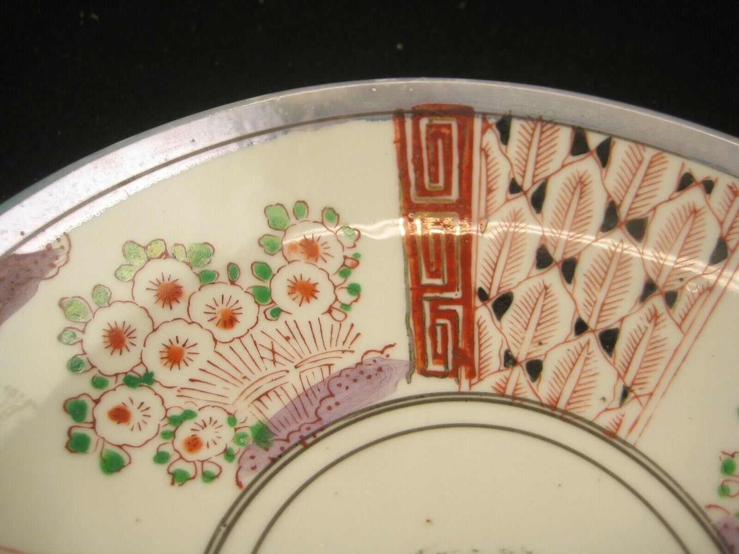 Antique Japanese Meiji Era (c.1890) Imari Ceramic Plate Floral Design