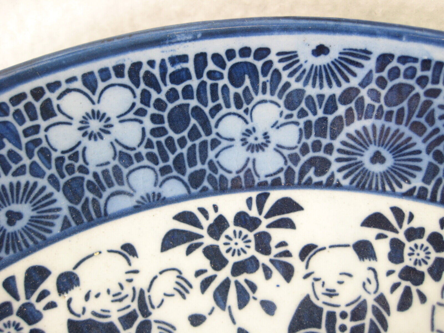 Antique  C.1870 Meiji Era Japanese Ceramic Imari Blue Plate Floral Design