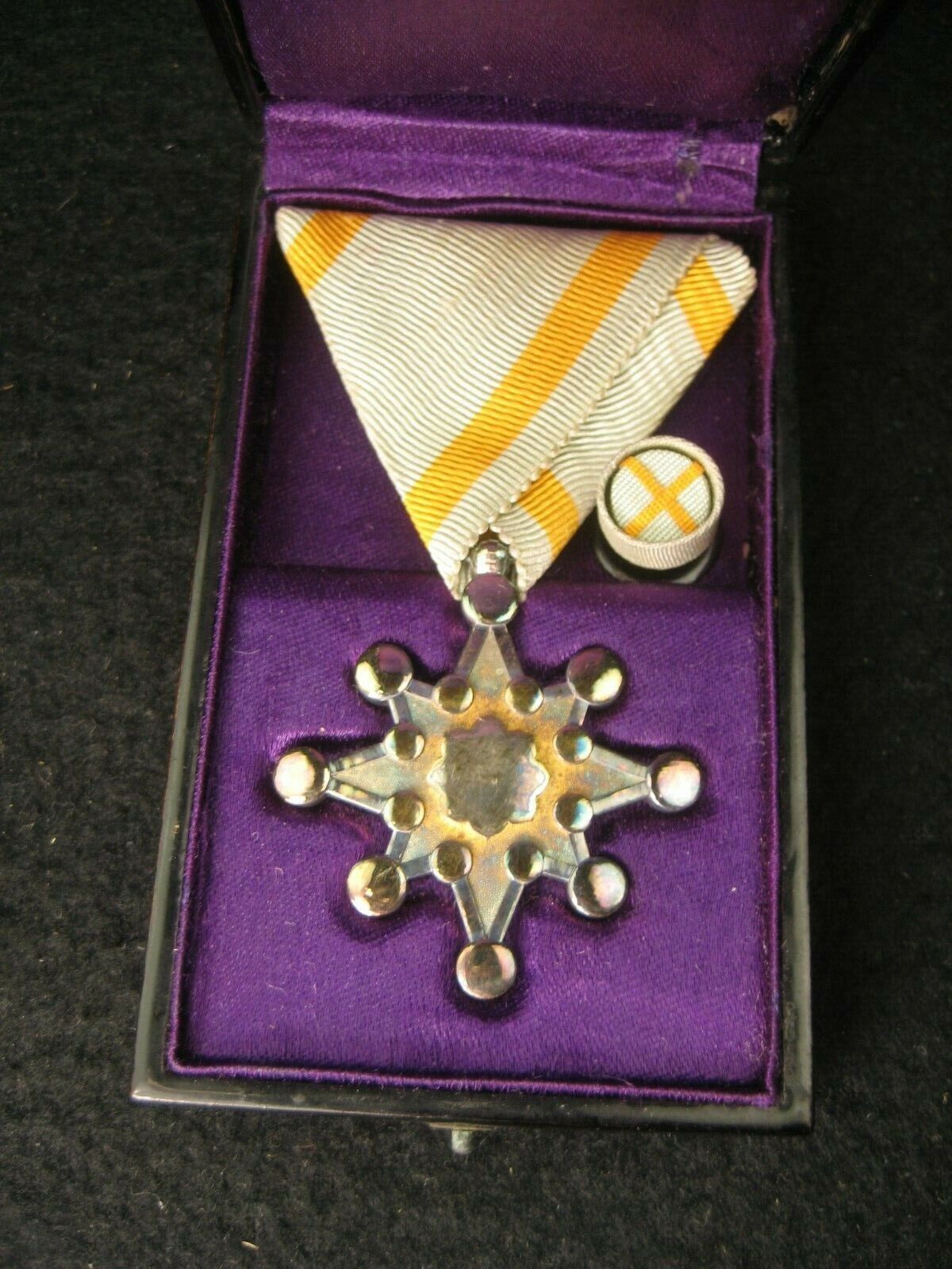 Antique Japanese Ww2 Silver Medal Order Of The Sacred Treasure W Case & Rosette