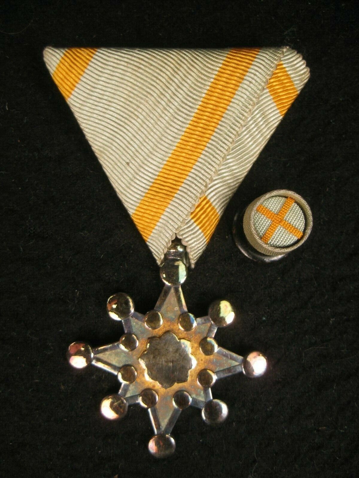 Antique Japanese Ww2 Silver Medal Order Of The Sacred Treasure W Case & Rosette