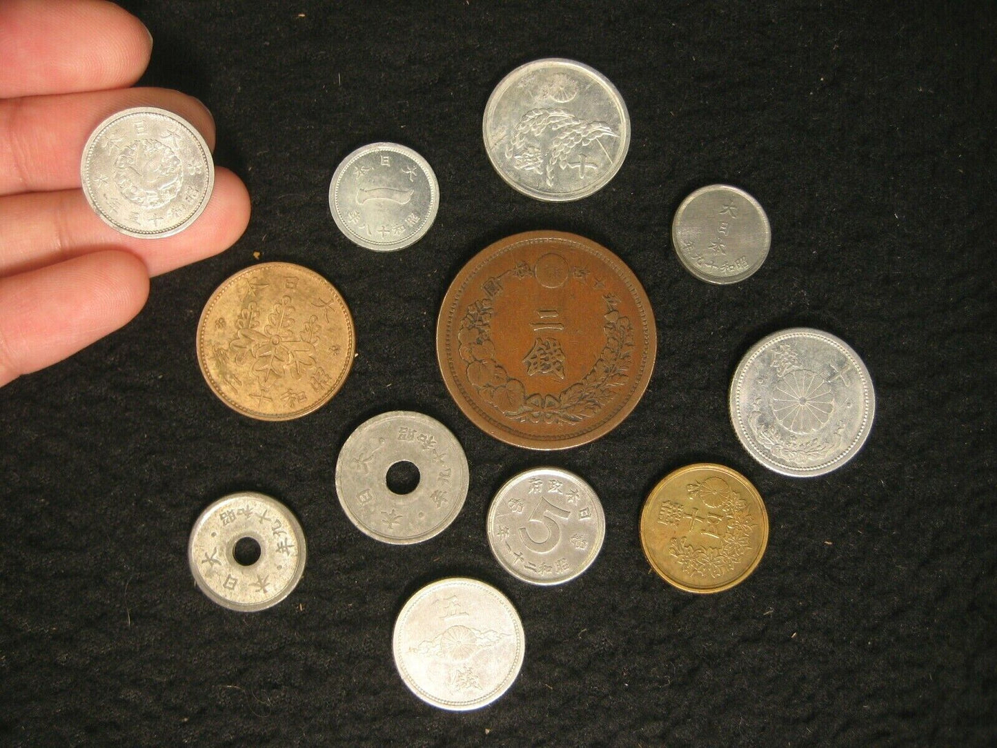 Antique/Vintage Collection 12 Japanese Coins 1881-1948 Includes 2 Sen Dragon