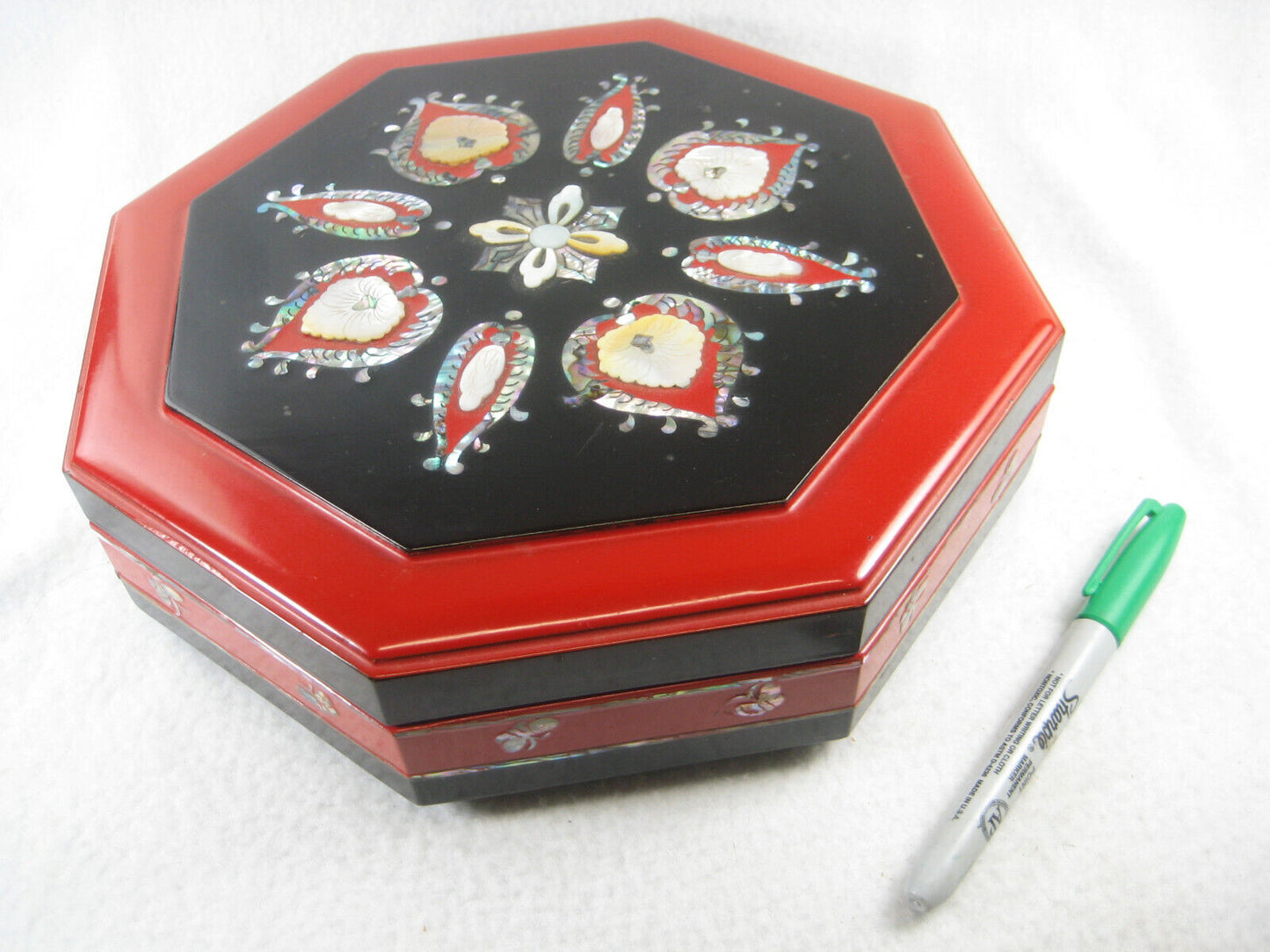Octagonal Red & Black Lacquer Lidded Box W/ 5 Smaller Boxes Inside 10"X10"