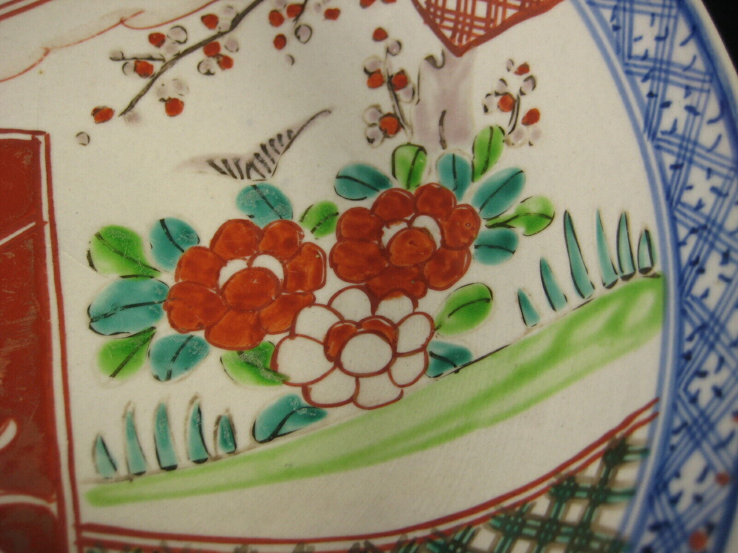 Antique Japanese Meiji Era C.1890 Hand Painted Imari Bowl 9.5" W/ Hairline Crack