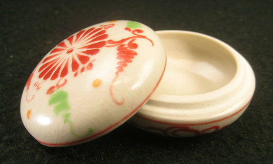 Antique Japanese Ceramic Hand Painted Kogo Inscence Holder Tea Ceremony White