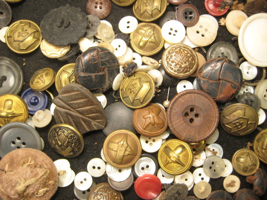 Antique Lot Of Over 400 Japanese Buttons Military Brass  Bakelite Shell Wood