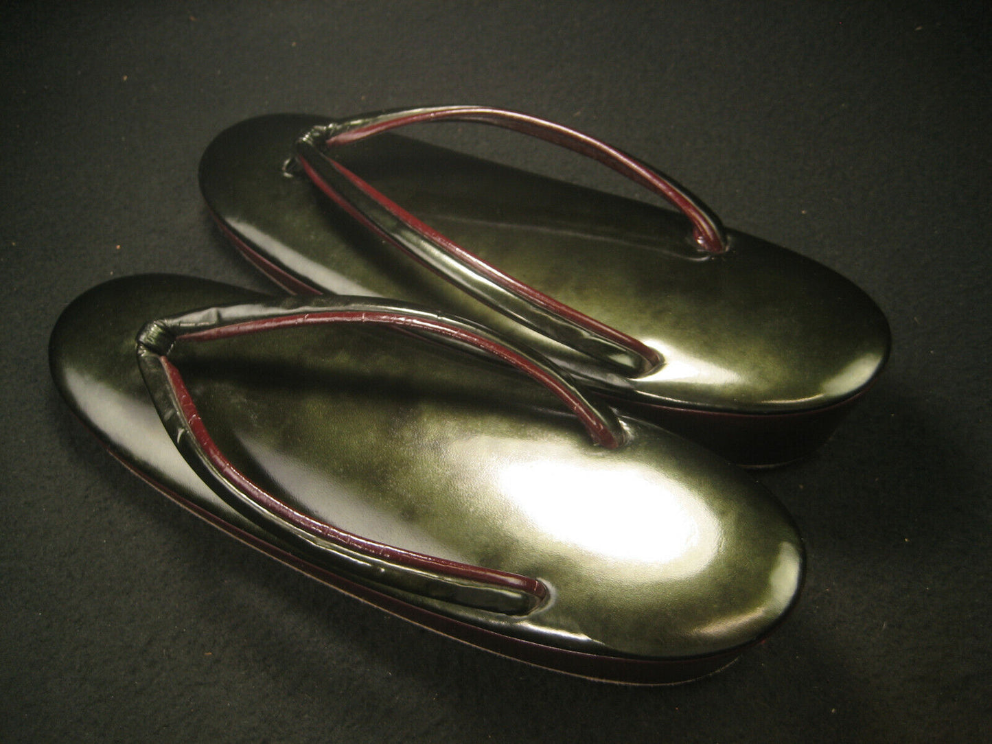 Vintage Japanese Geta Sandals Green & Red Plastic Extra Small Narrow