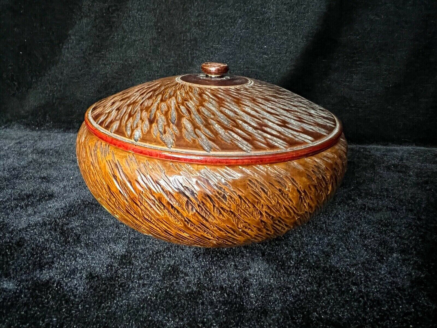 Vintage Japanese Hand Carved Round Lidded Bowl W/ Red Lacquer Interior 5.5"