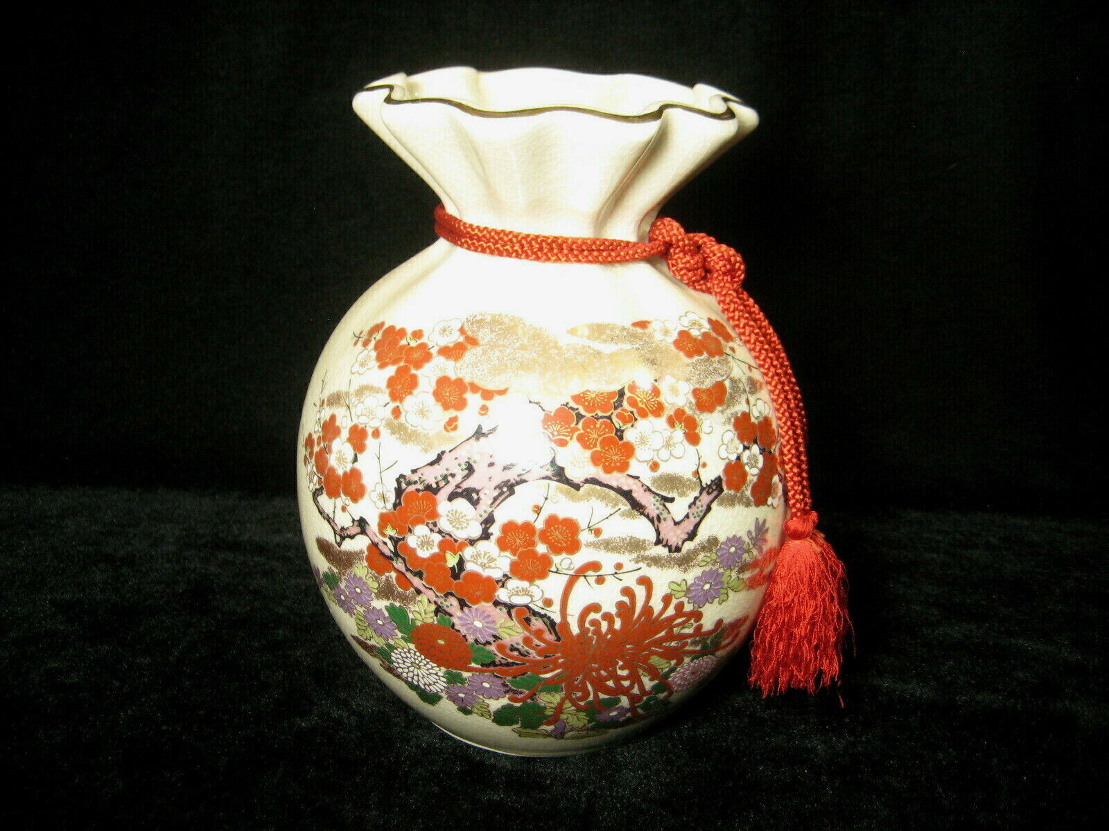 Vintage Japanese Decorative Porcelain Flower Vase Sakura Cherry Blossom