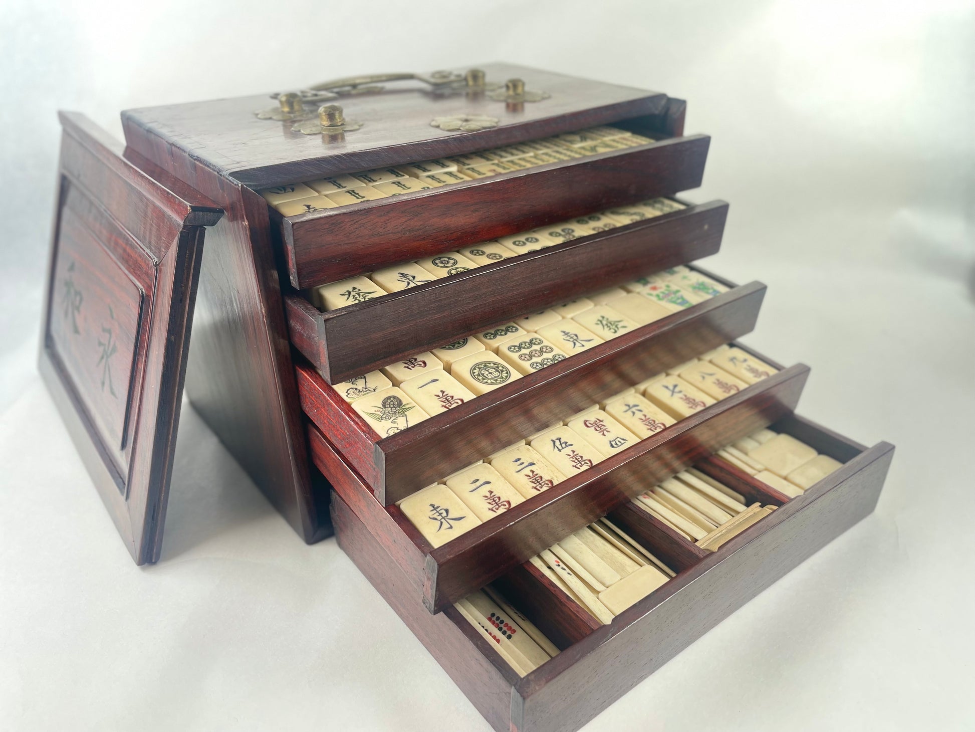 Antique Mahjong Set