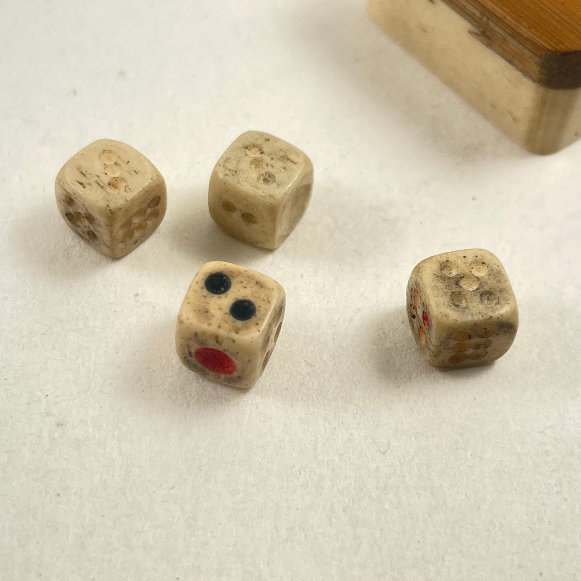 Sold at Auction: One Hundred & Forty Nine Bone & Bamboo Mahjong Tiles, Four  Blanks, Dice & Counters in a Vintage Tin Box, 20th C.