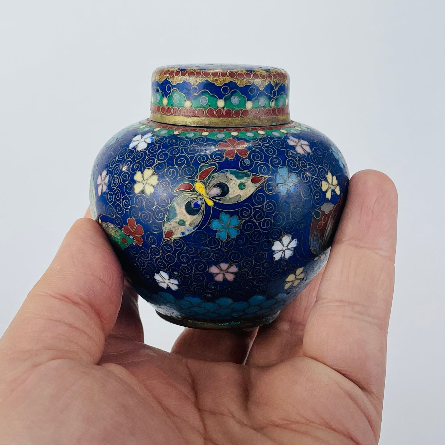 Antique Japanese Meiji Era (late 1800's) Cloisonné Tea Jar Style 3.5”