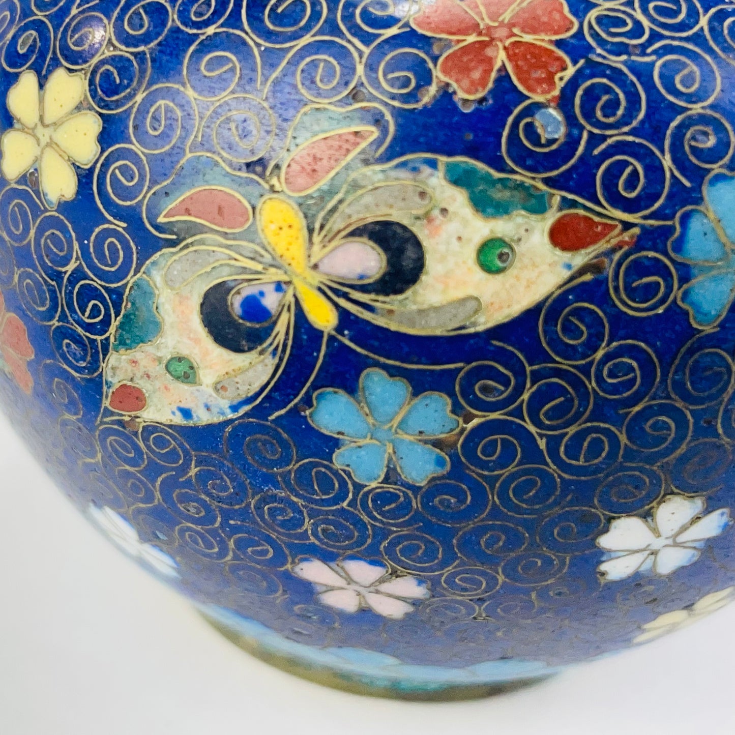 Antique Japanese Meiji Era (late 1800's) Cloisonné Tea Jar Style 3.5”